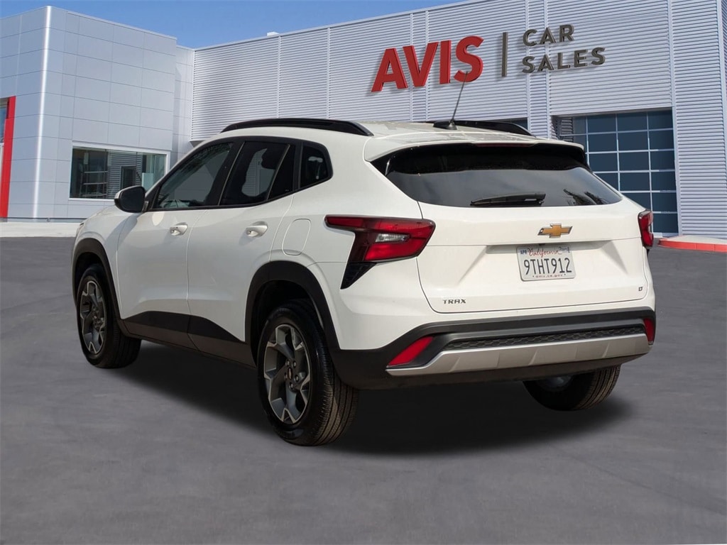 Thumbnail: 2025 Chevrolet Trax - 9