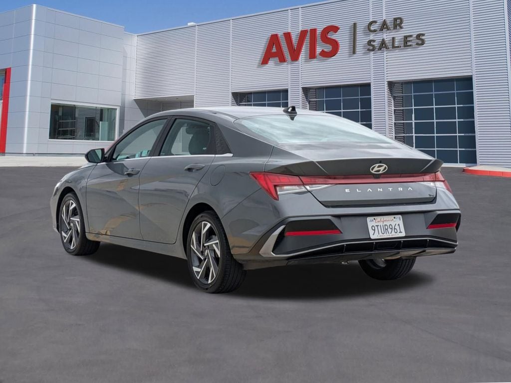 Thumbnail: 2025 Hyundai Elantra - 9