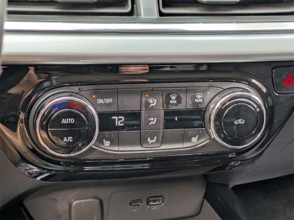 Thumbnail: 2025 Chevrolet Trax - 17