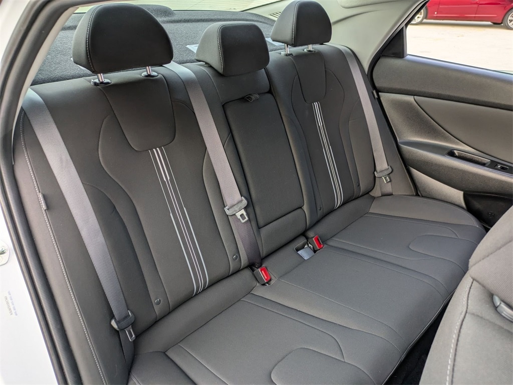 Thumbnail: 2025 Hyundai Elantra - 27