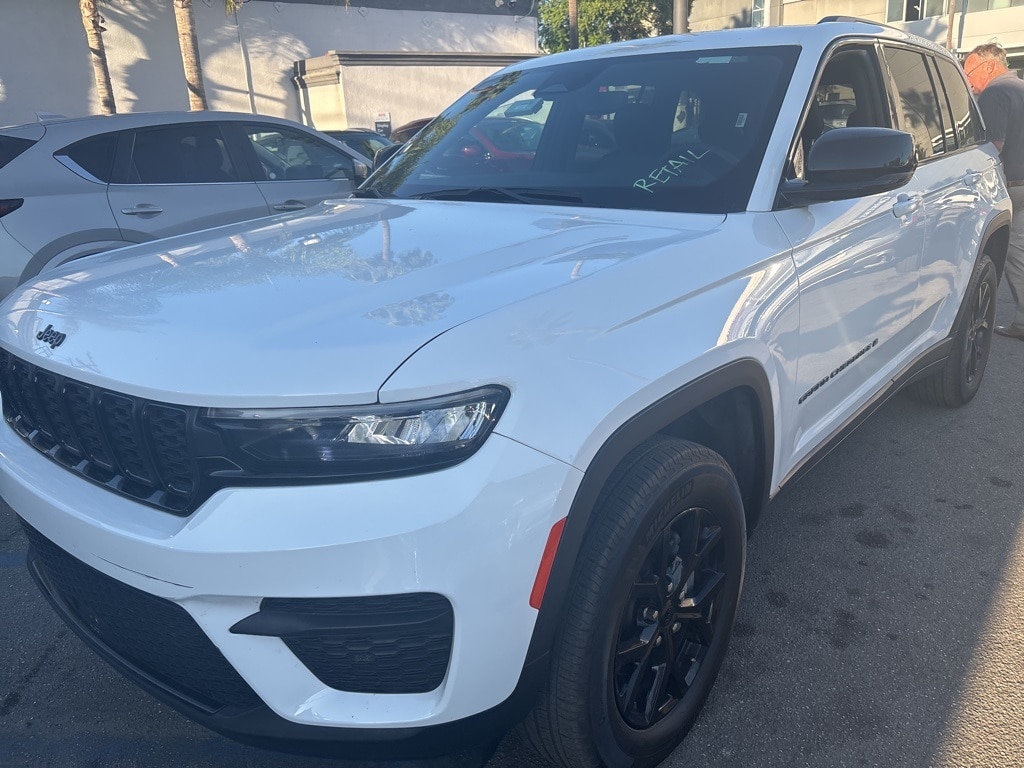 Thumbnail: 2024 Jeep Grand Cherokee - 4