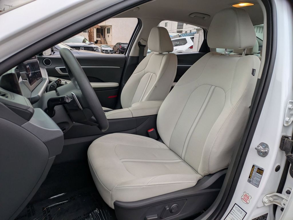 Thumbnail: 2025 Hyundai Sonata - 23