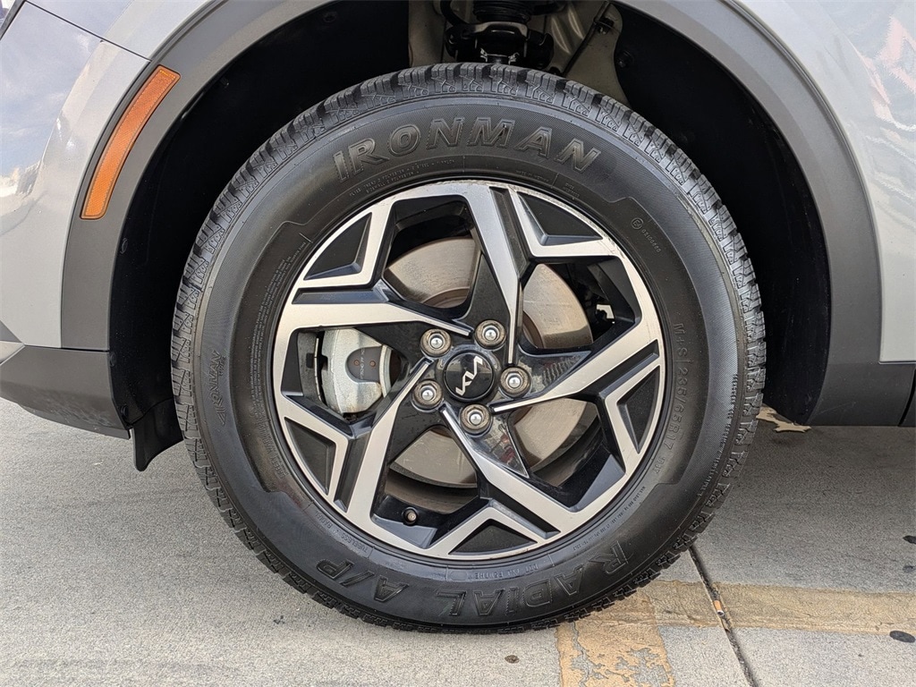 Thumbnail: 2023 Kia Sportage - 31