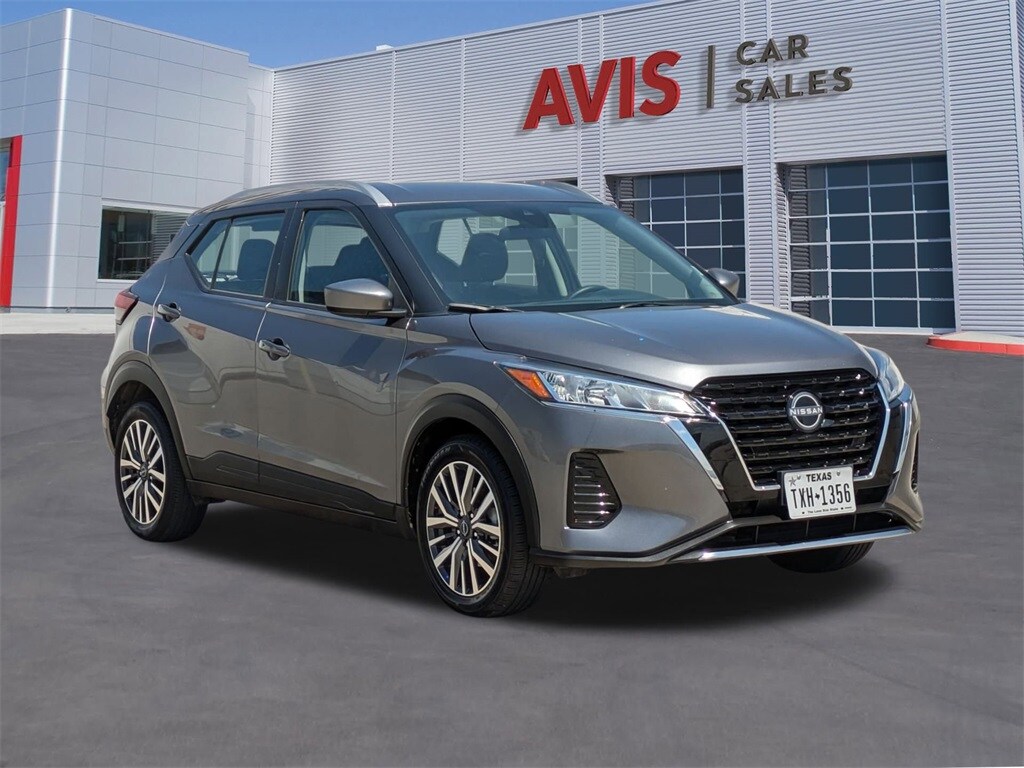 2024 Nissan Kicks SV photo 2
