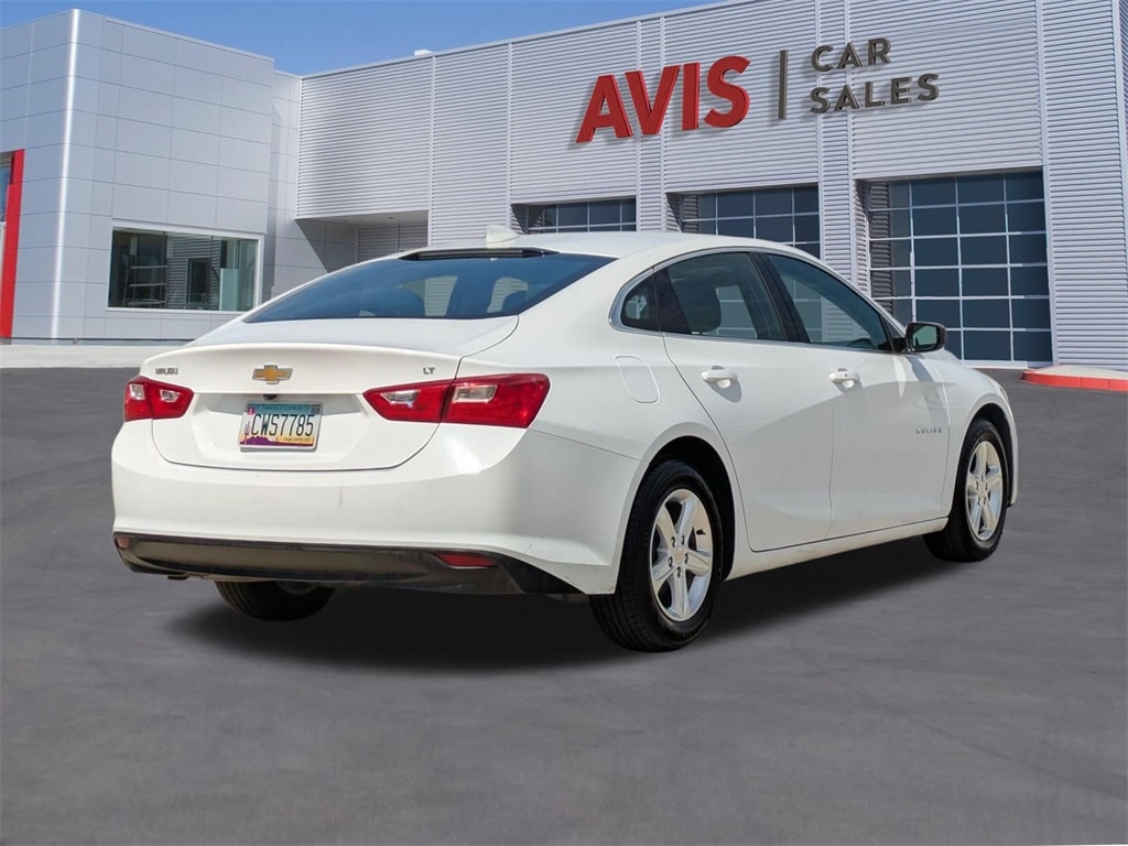 Thumbnail: 2023 Chevrolet Malibu - 6
