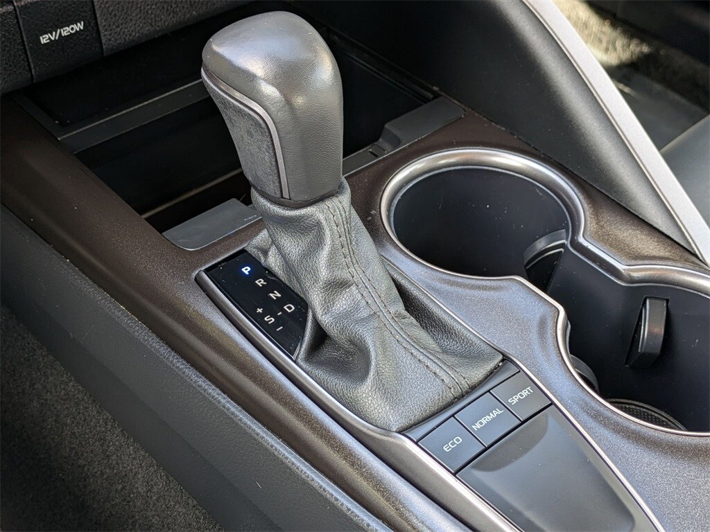 Thumbnail: 2024 Toyota Camry - 18