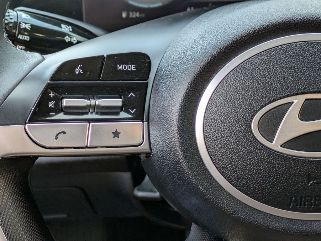 Thumbnail: 2025 Hyundai Elantra - 20