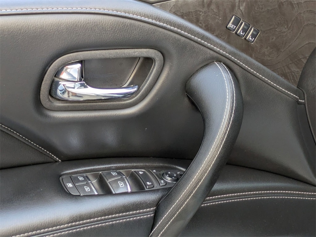 Thumbnail: 2024 INFINITI QX80 - 13