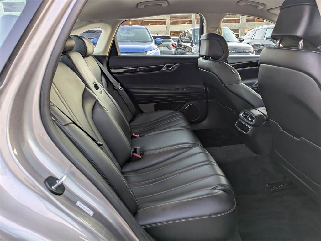 Thumbnail: 2023 Genesis G80 - 31