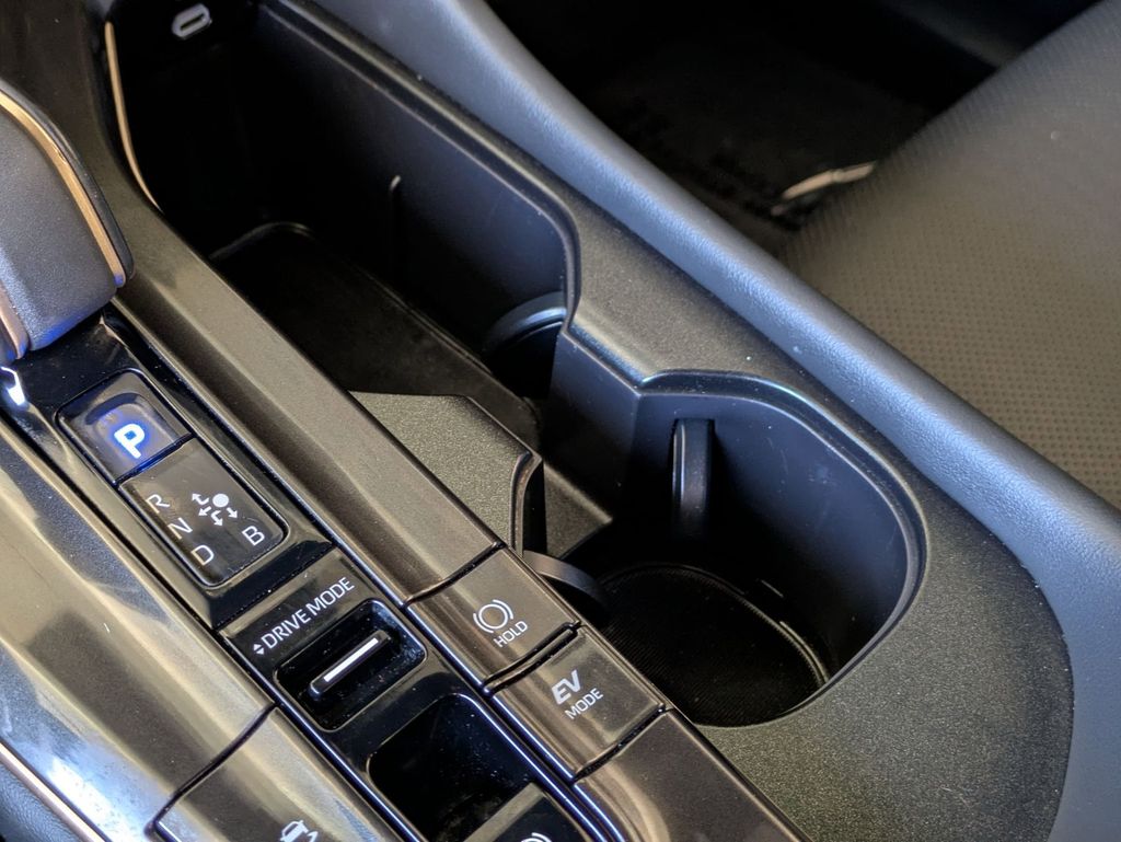 Thumbnail: 2024 Toyota Crown - 19