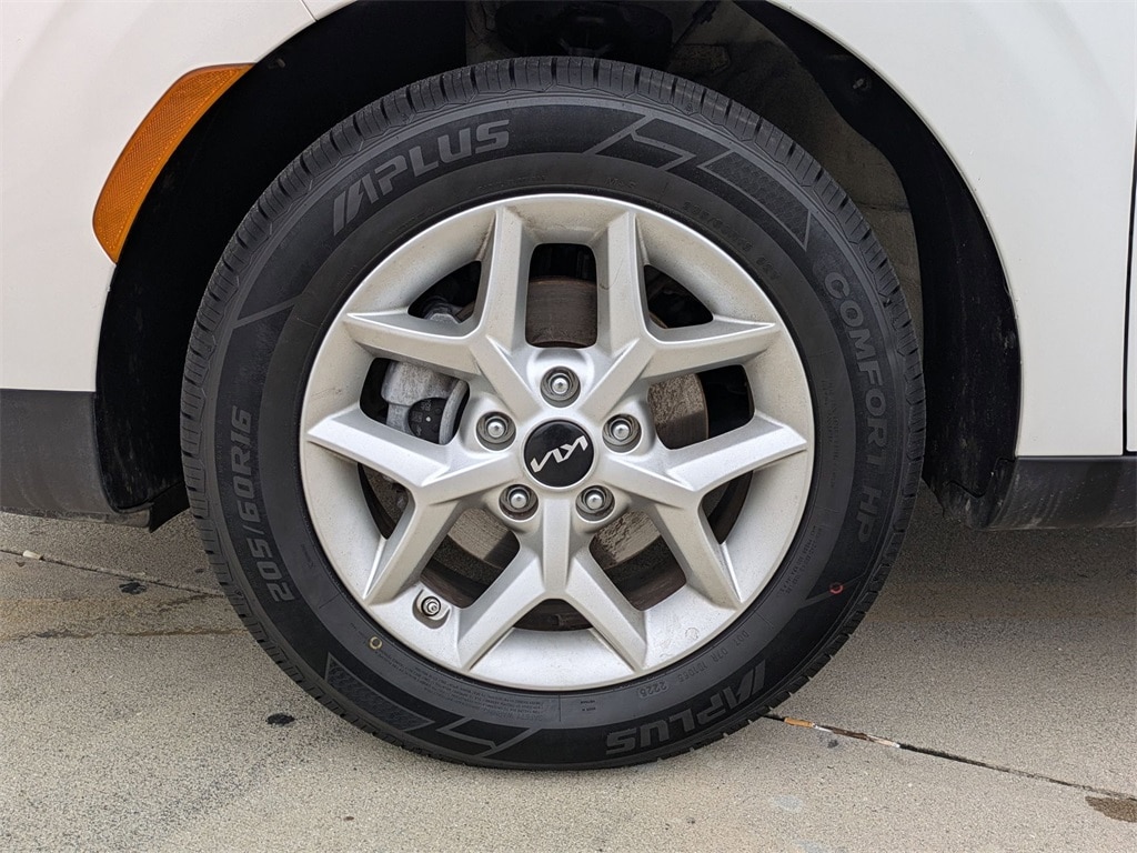 Thumbnail: 2024 Kia Soul - 30