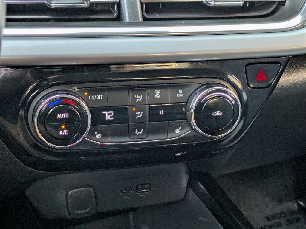 Thumbnail: 2025 Chevrolet Trax - 17