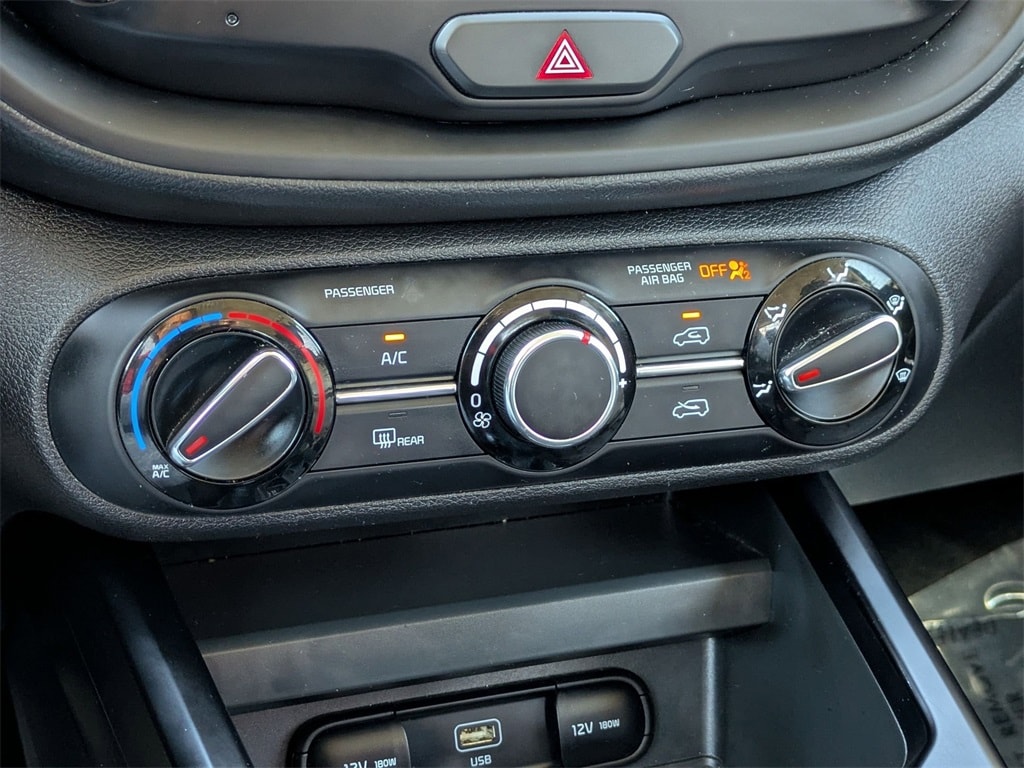 Thumbnail: 2023 Kia Soul - 17