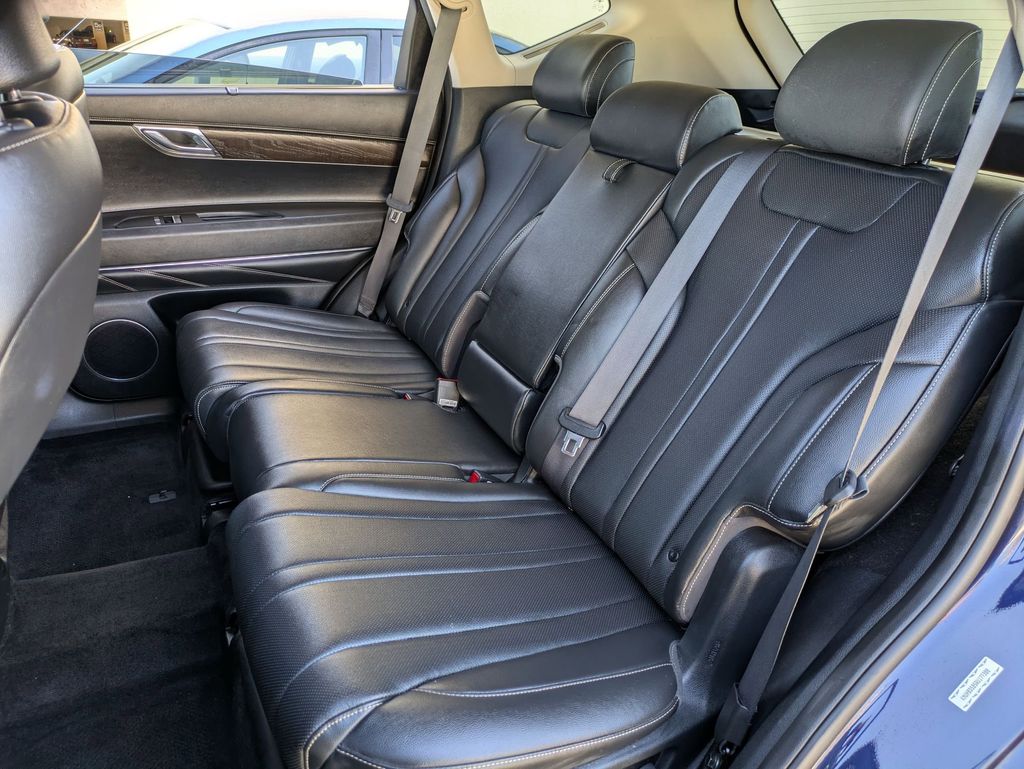 Thumbnail: 2024 Genesis GV80 - 24