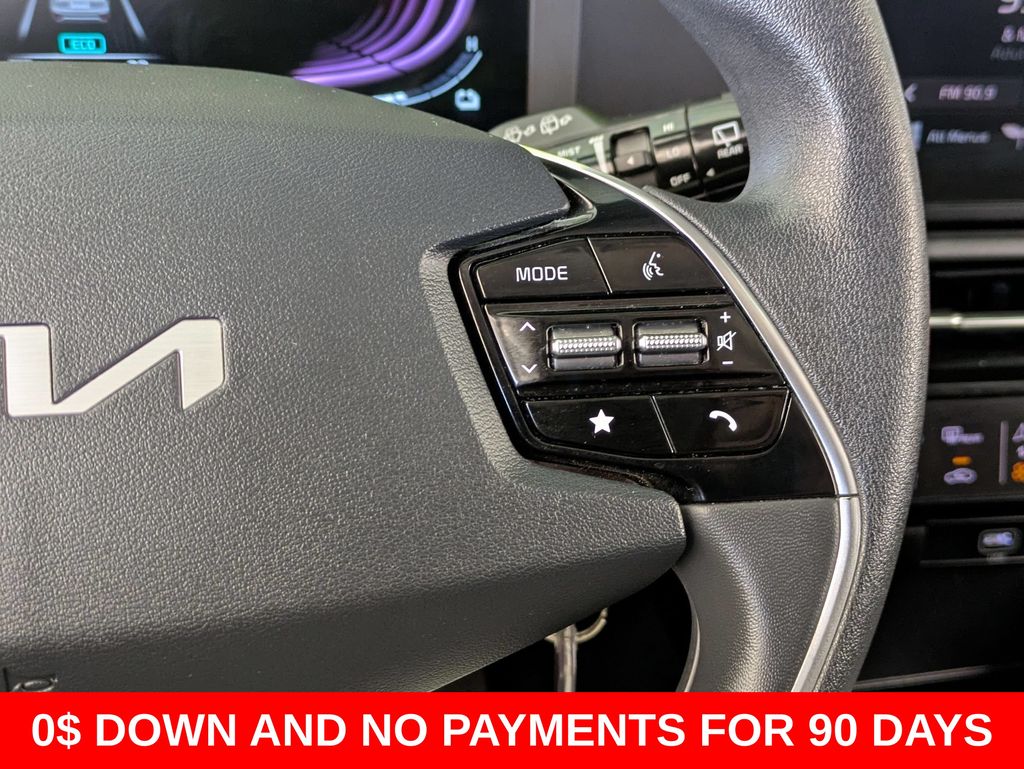 Thumbnail: 2025 Kia Niro - 19