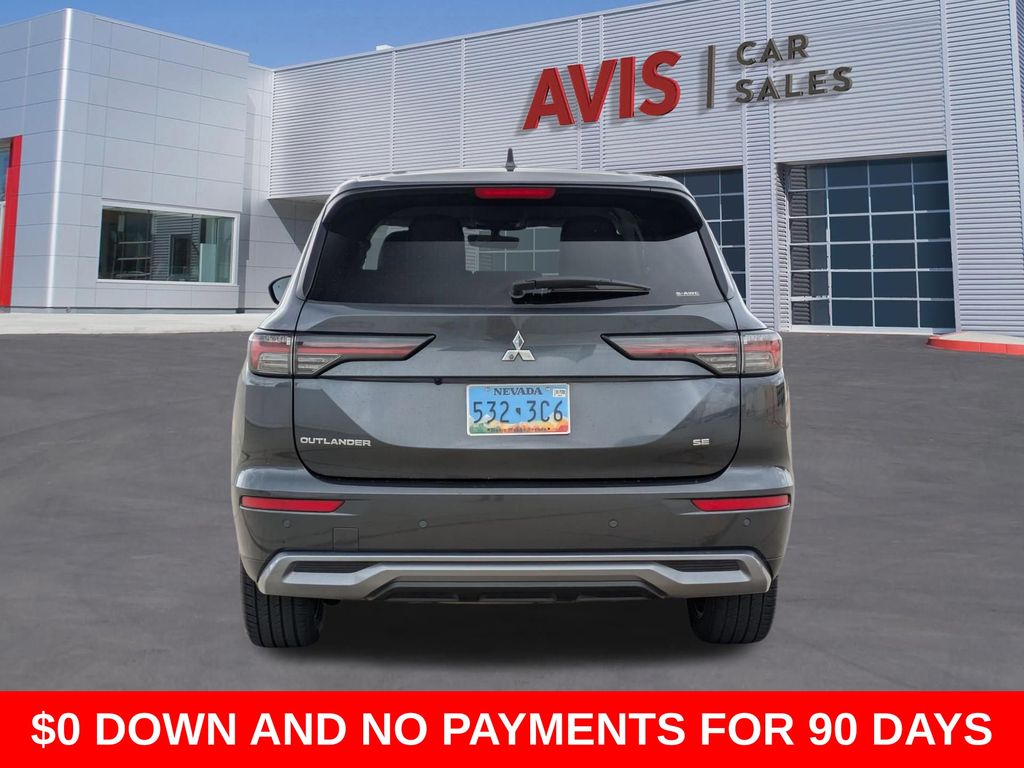 Thumbnail: 2025 Mitsubishi Outlander - 7