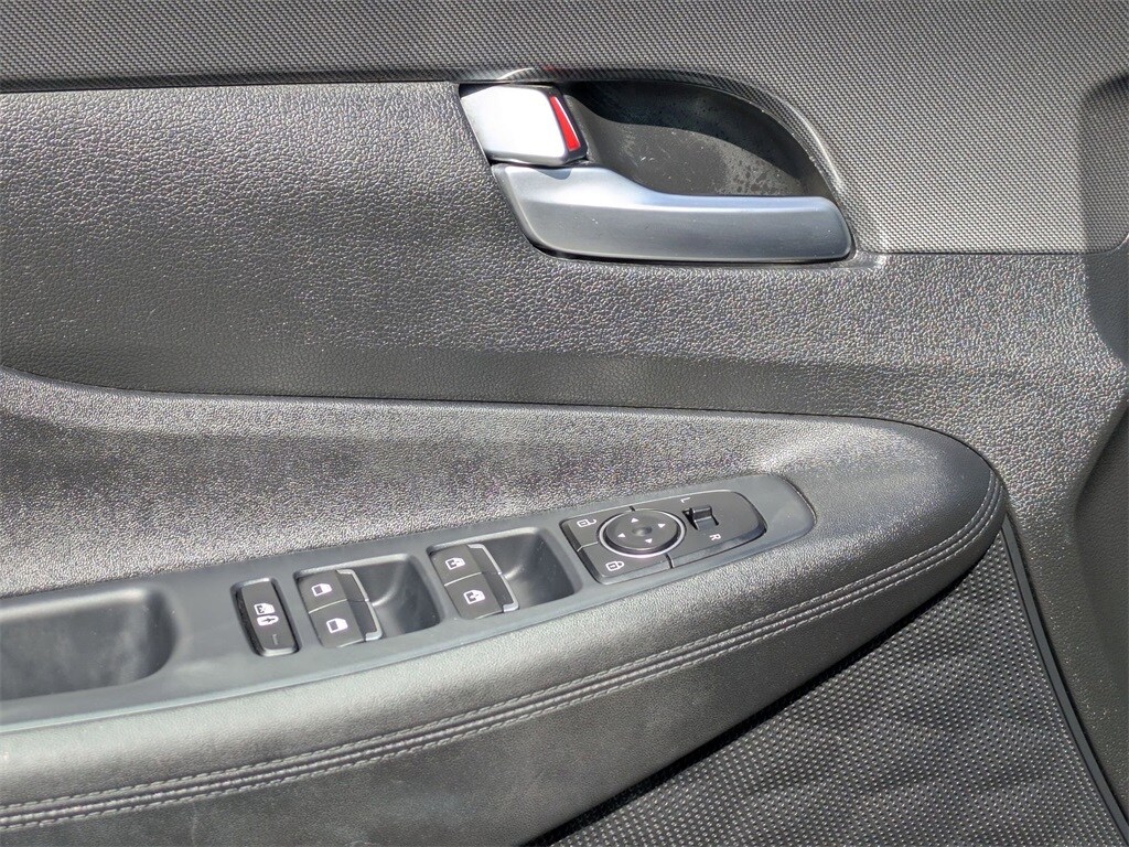 Thumbnail: 2023 Hyundai Santa Fe - 13