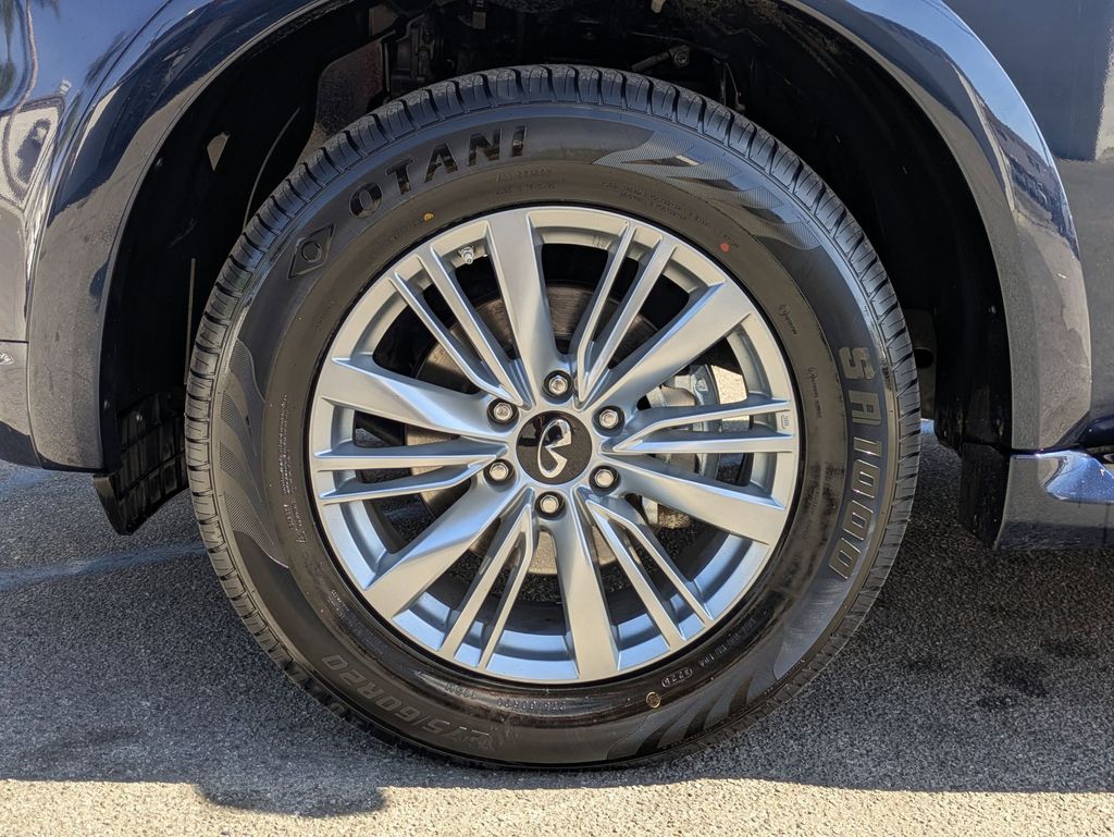 Thumbnail: 2024 INFINITI QX80 - 31