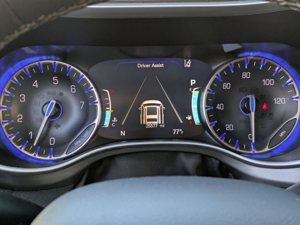 Thumbnail: 2024 Chrysler Pacifica - 22