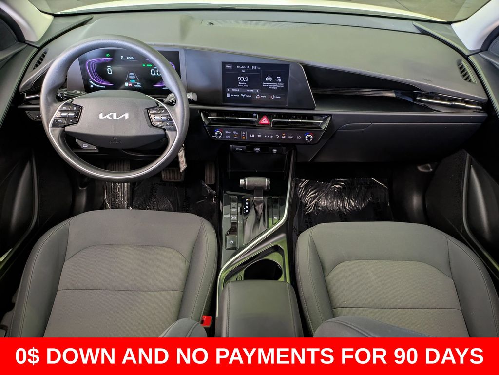 Thumbnail: 2025 Kia Niro - 22