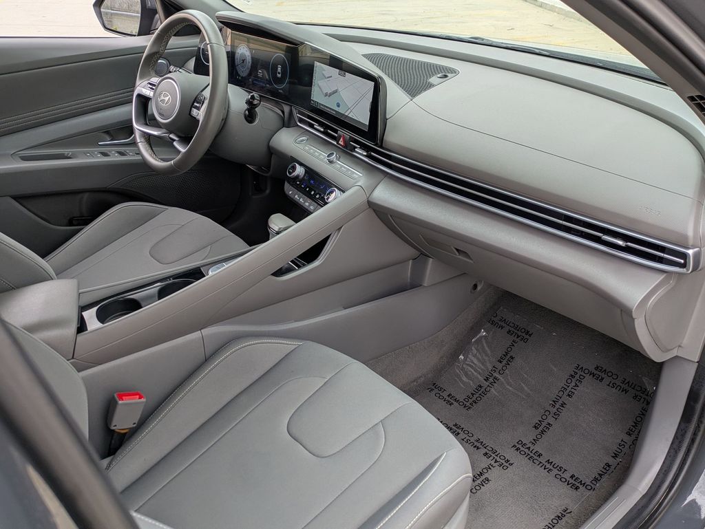 Thumbnail: 2025 Hyundai Elantra - 29