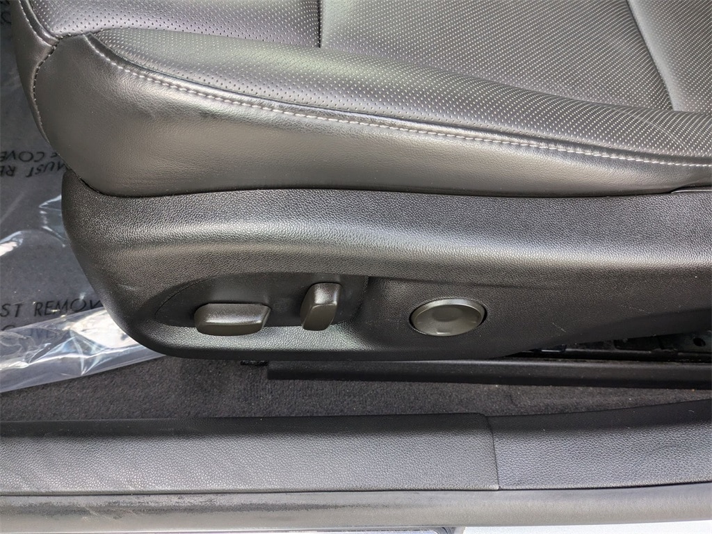 Thumbnail: 2023 Cadillac CT5 - 15