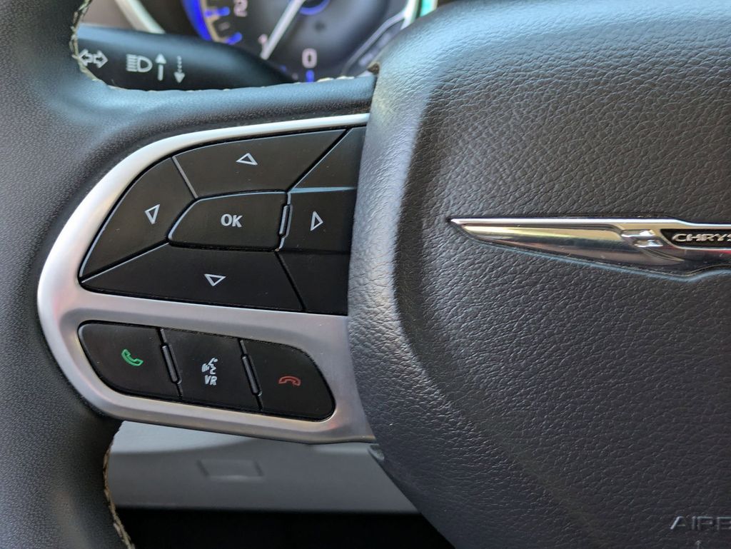 Thumbnail: 2024 Chrysler Pacifica - 20