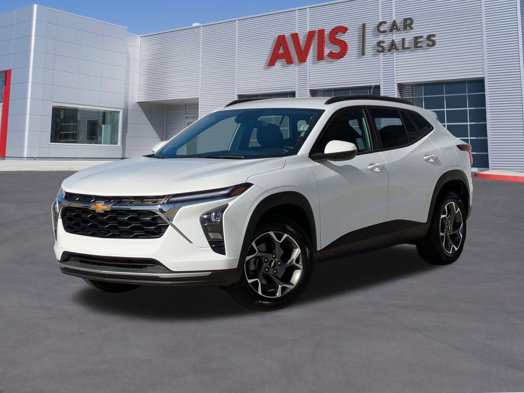 Thumbnail: 2025 Chevrolet Trax - 1