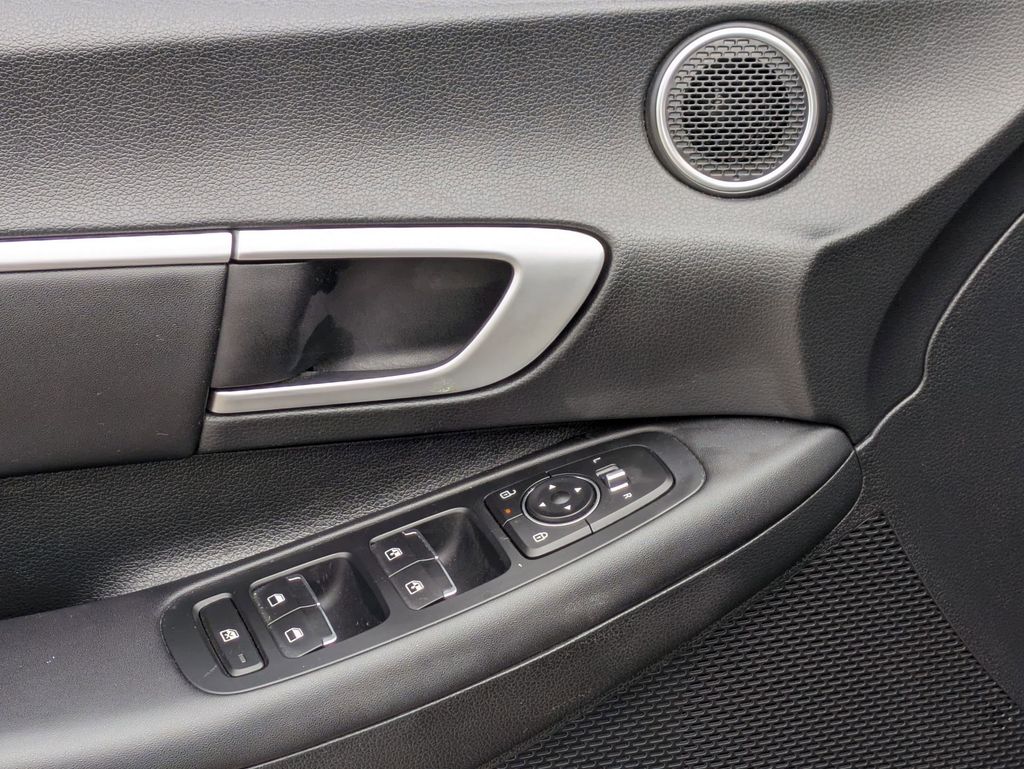 Thumbnail: 2025 Hyundai Sonata - 13