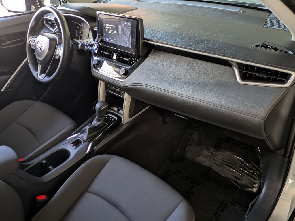 Thumbnail: 2025 Toyota Corolla Cross - 29