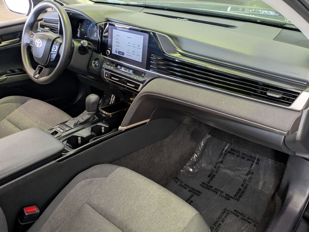 Thumbnail: 2025 Toyota Camry - 29