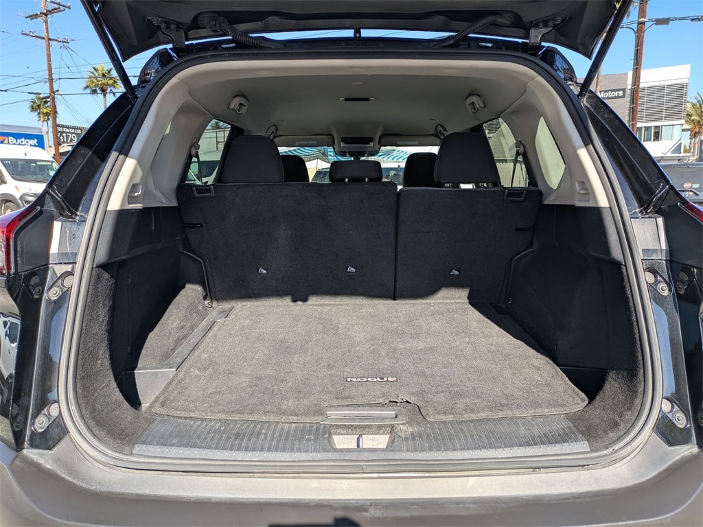 Thumbnail: 2023 Nissan Rogue - 30