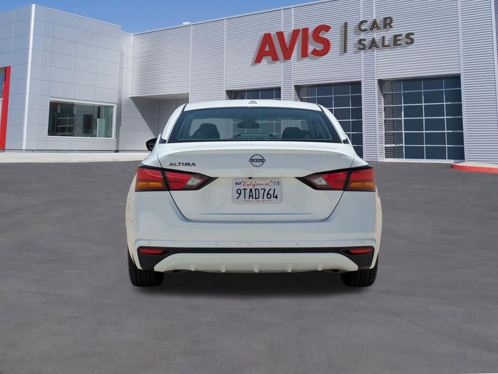 Thumbnail: 2025 Nissan Altima - 7