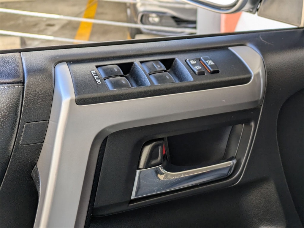 Thumbnail: 2024 Toyota 4Runner - 13