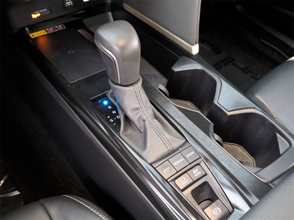 Thumbnail: 2025 Toyota Camry - 18