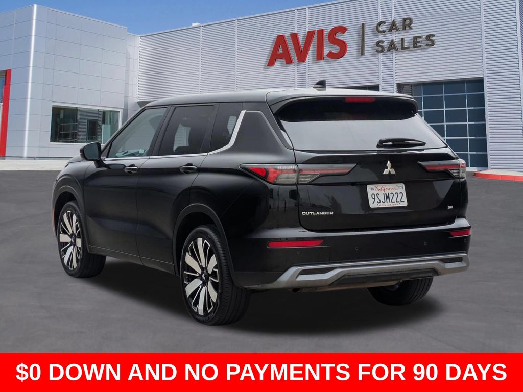 Thumbnail: 2025 Mitsubishi Outlander - 10
