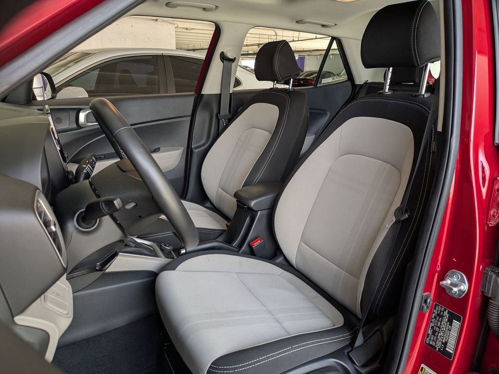 Thumbnail: 2025 Hyundai Venue - 23