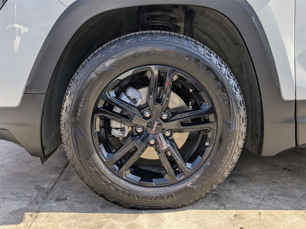 Thumbnail: 2023 GMC Terrain - 31