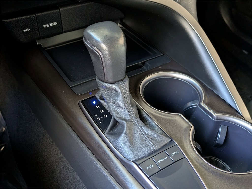 Thumbnail: 2024 Toyota Camry - 18