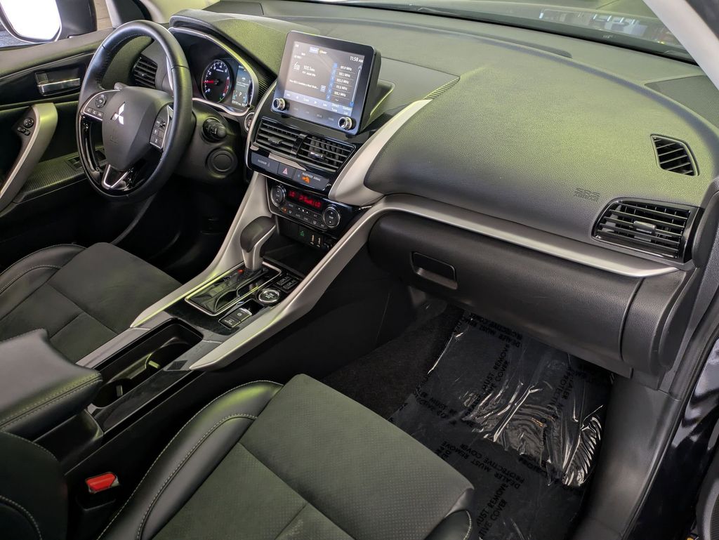 Thumbnail: 2025 Mitsubishi Eclipse Cross - 28