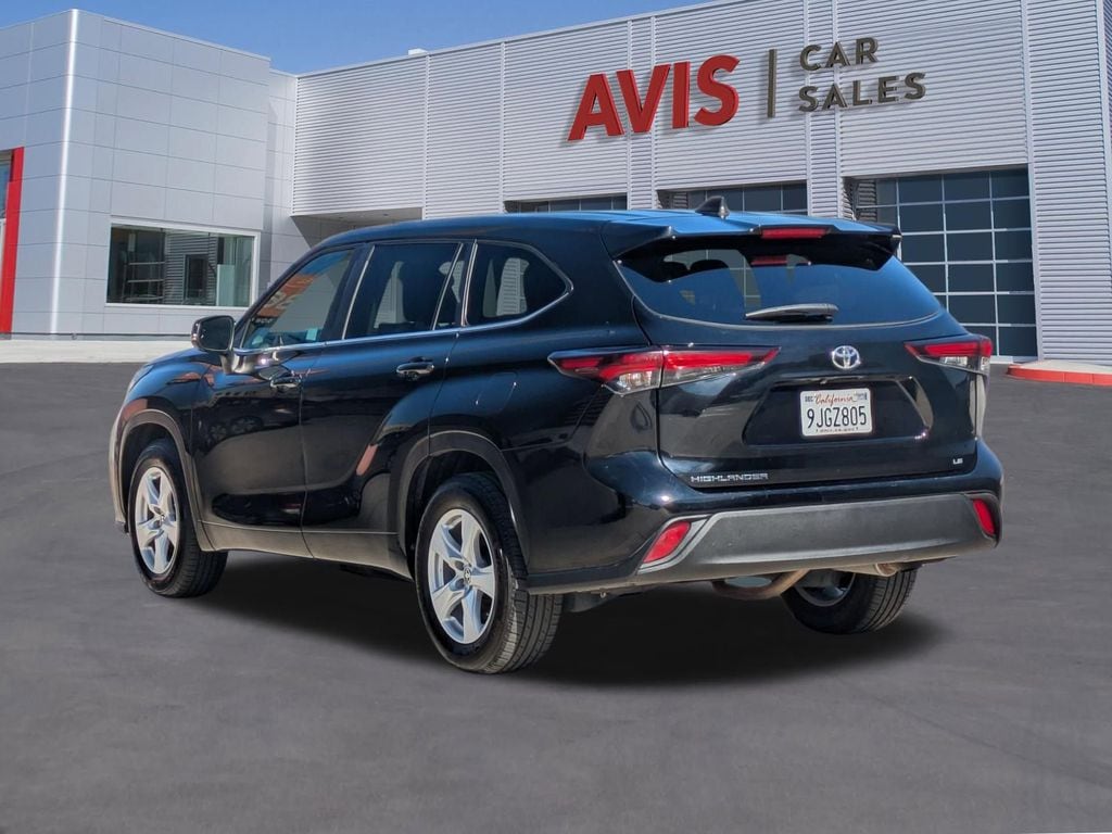 Thumbnail: 2024 Toyota Highlander - 9