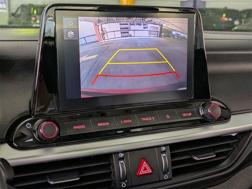 Thumbnail: 2024 Kia Forte - 16