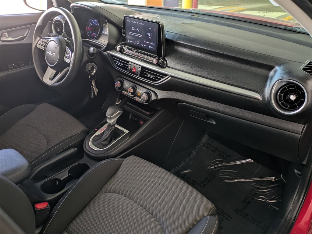 Thumbnail: 2024 Kia Forte - 29