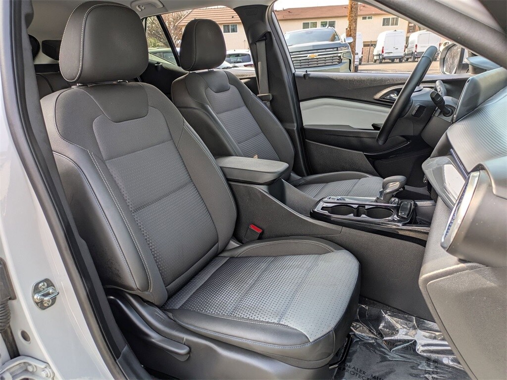 Thumbnail: 2025 Chevrolet Trax - 28