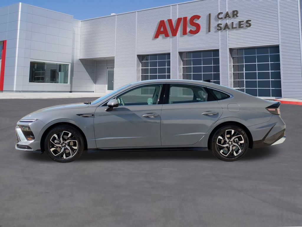 Thumbnail: 2025 Hyundai Sonata - 10