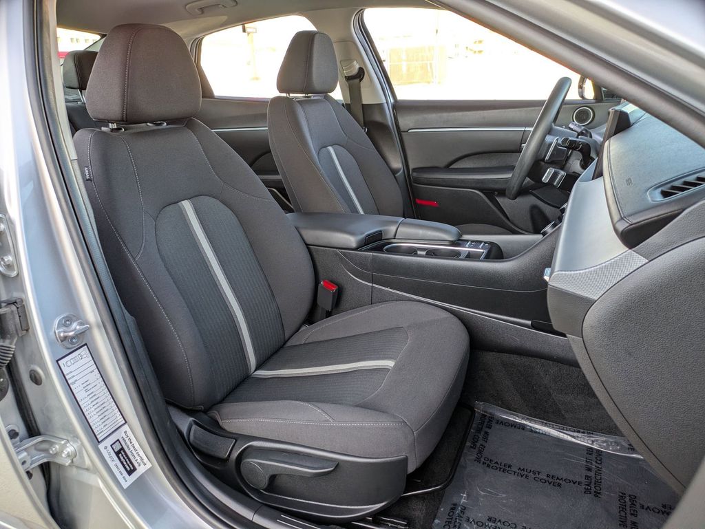 Thumbnail: 2025 Hyundai Sonata - 28