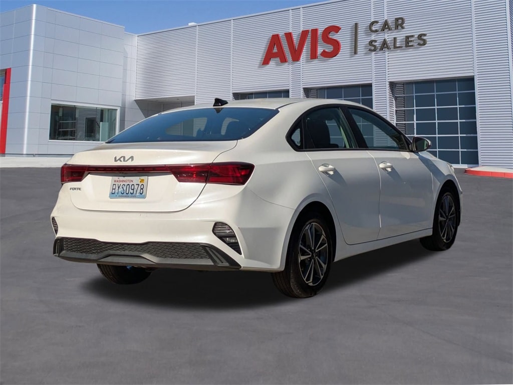 Thumbnail: 2024 Kia Forte - 6