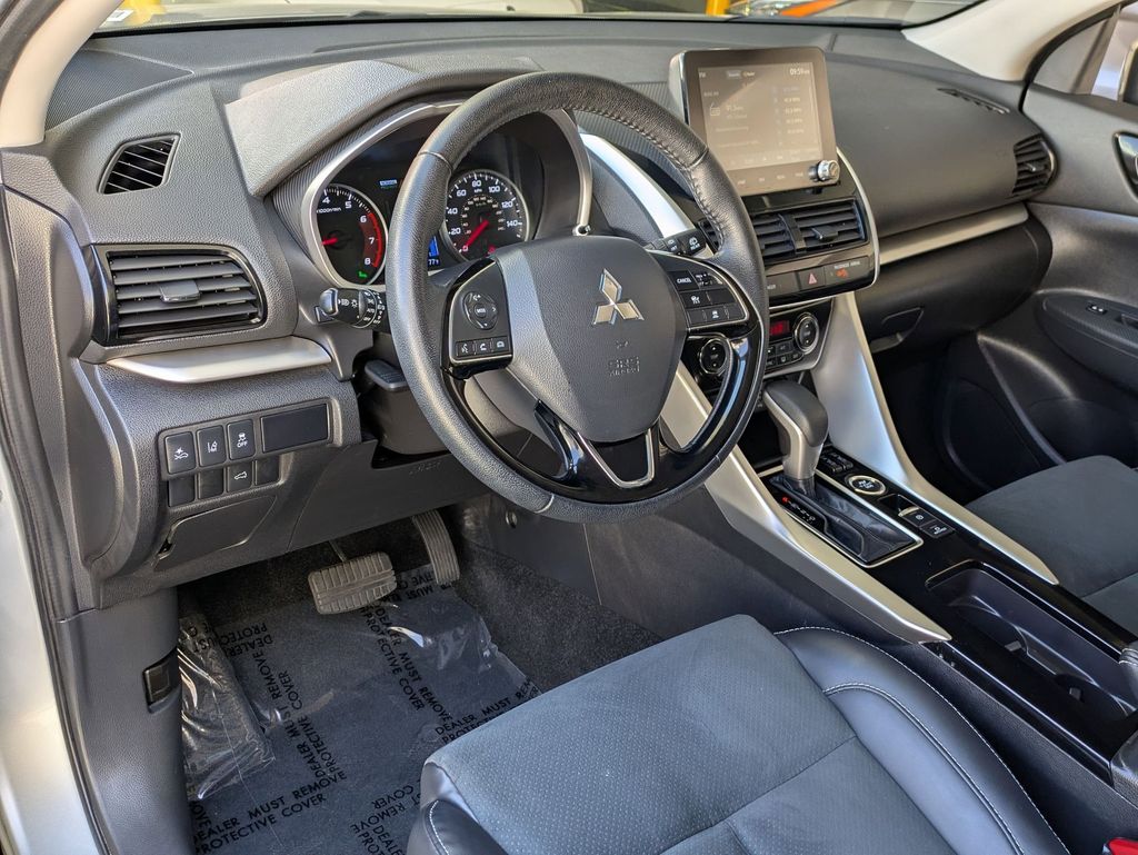 Thumbnail: 2025 Mitsubishi Eclipse Cross - 14