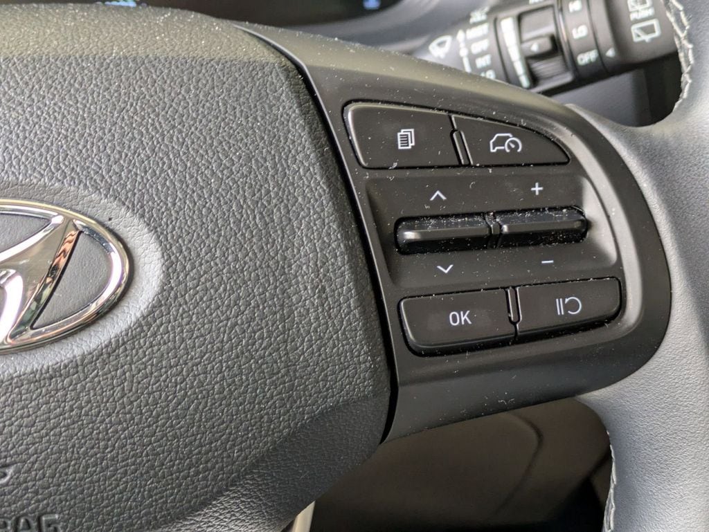 Thumbnail: 2025 Hyundai Venue - 21