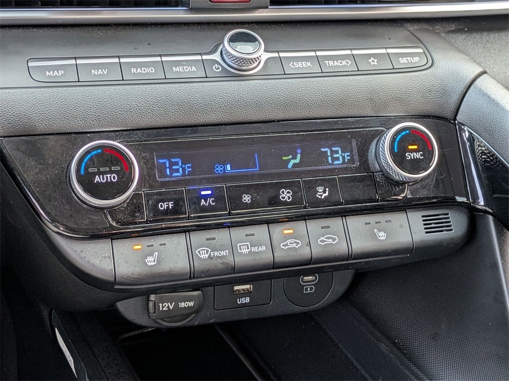 Thumbnail: 2025 Hyundai Elantra - 17